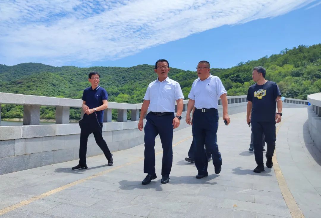 市水务局党组书记,局长潘安君就永定河生态补水成效情况赴石景山区