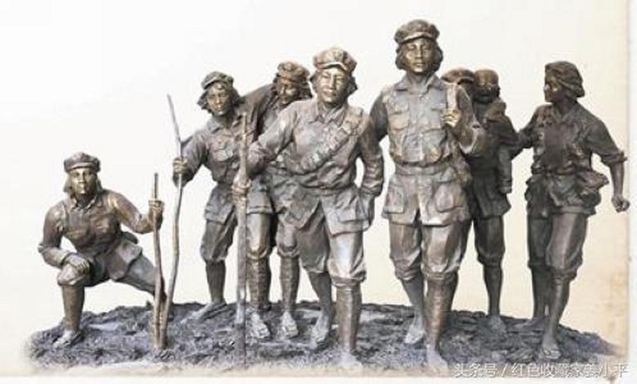 以军人特有的嗓门大声报告道:"危秀英同志,我代表老婆找你算账来了