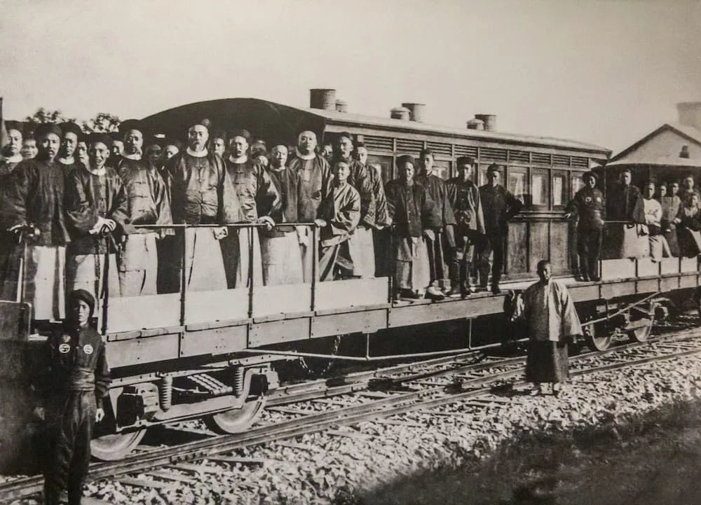 为什么清朝皇陵被盗掘一空,而明朝皇陵几乎都完好无损呢?