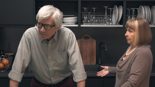 "螃蟹女"被列入婚恋黑名单,男方:宁可出家也不娶,养不起