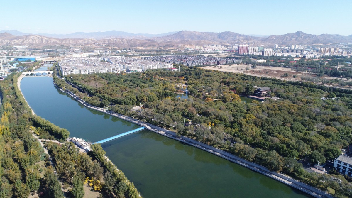 永定河流域上游两大支流之一张家口宣化洋河两岸秋意浓