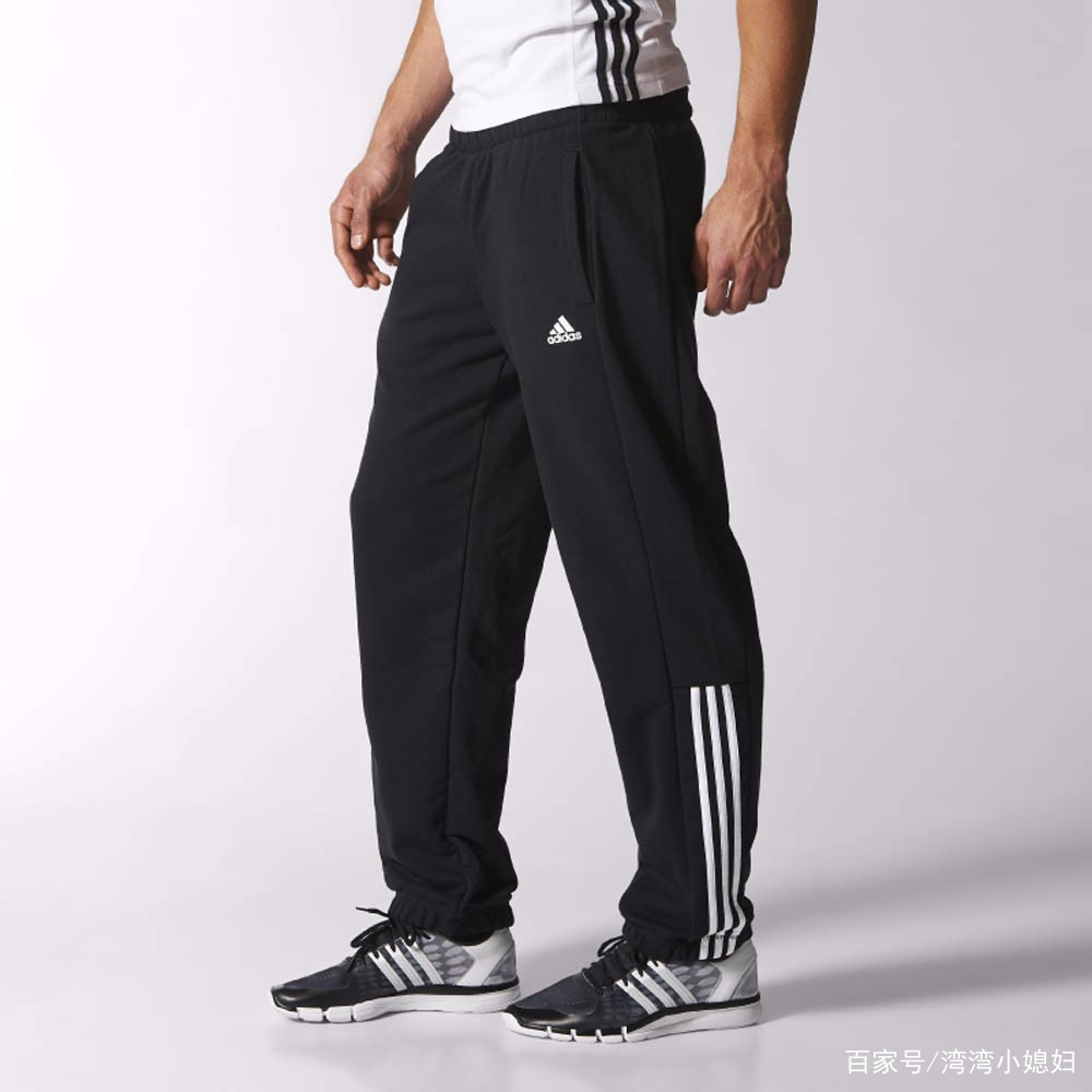  黑裤配什么鞋(黑裤配什么鞋子夏) 第1张