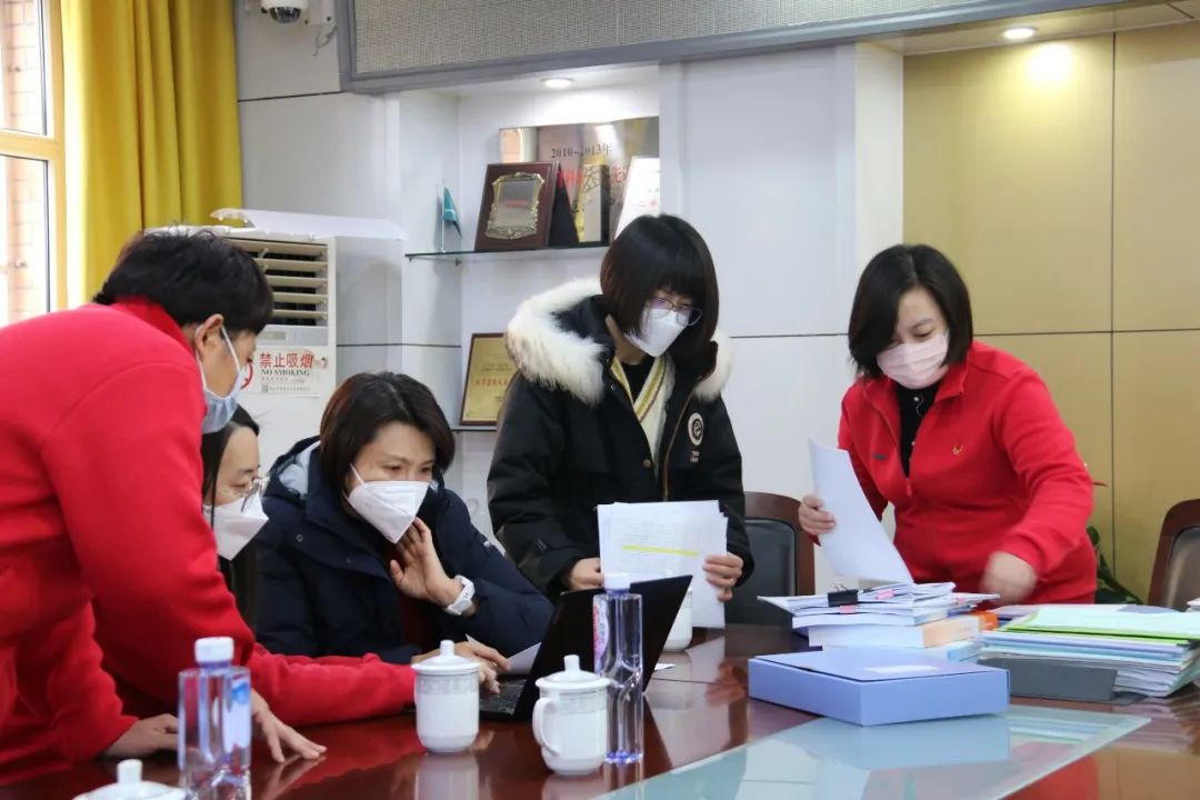 海淀区教育系统两委领导实地走访北京市健翔学校检查开学准备工作