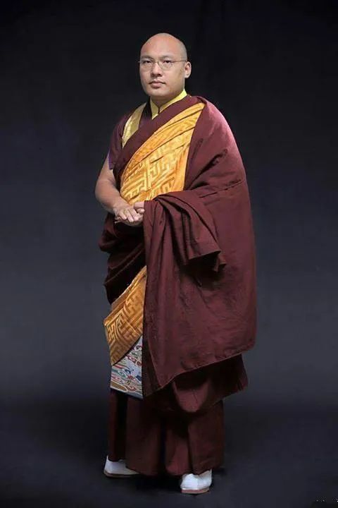 历代噶玛巴法王照片图片