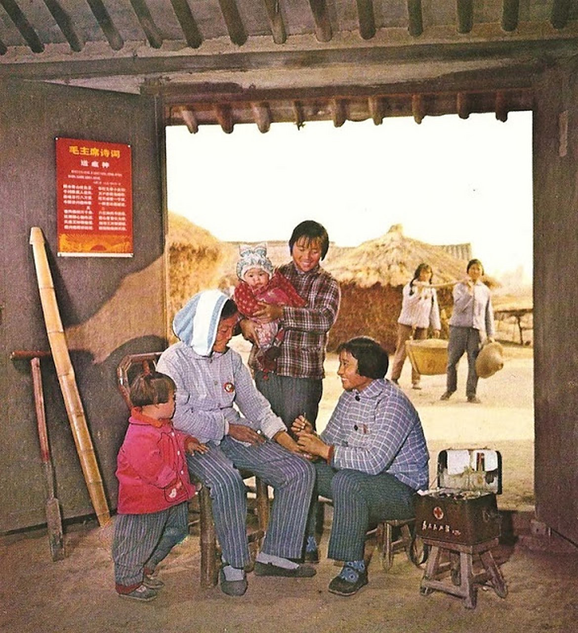 这组60年代知青下乡农村生活的珍贵罕见彩色老照片,记录了那个时代