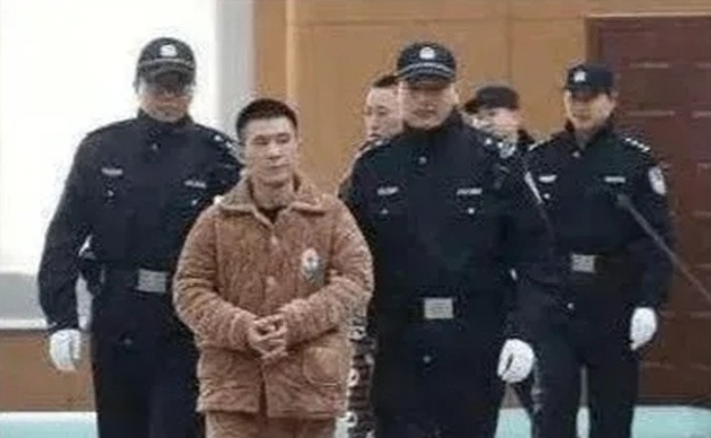 1998年长春黑老大梁旭东被捕后扬言两个月出去后来结局怎样