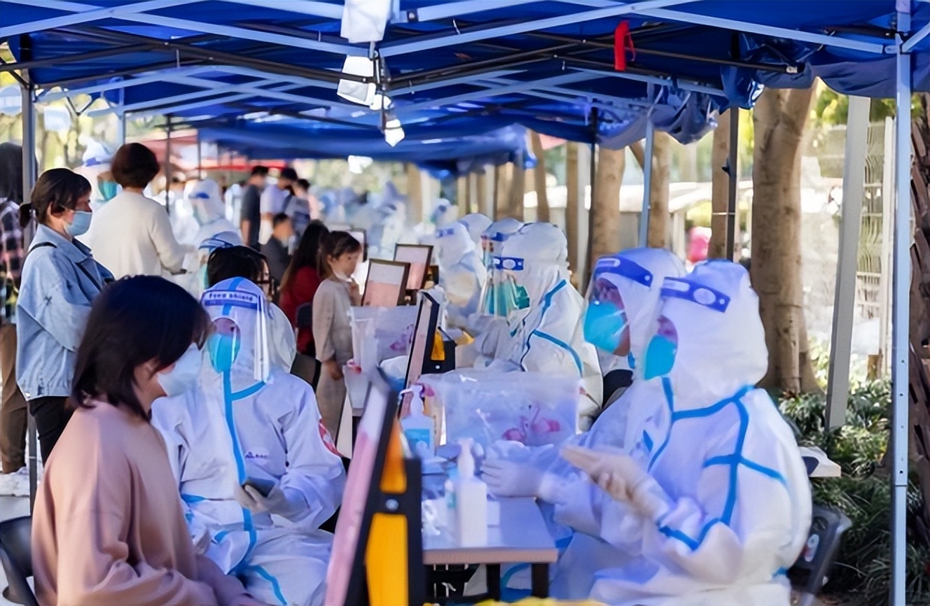 回顾三年疫情赚2228亿男人靠国难财登顶富豪榜网友该