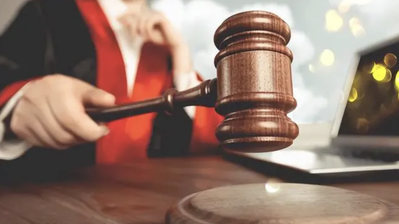 海南"巨贪"法院副院长张家慧:疯狂敛财200亿,打麻将吹嘘落网