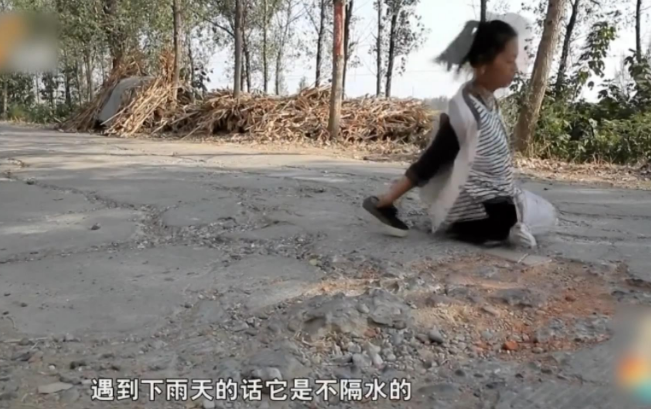 河南无腿女孩王娟:6岁失去双腿,靠单手走进大学,如今怎么样了