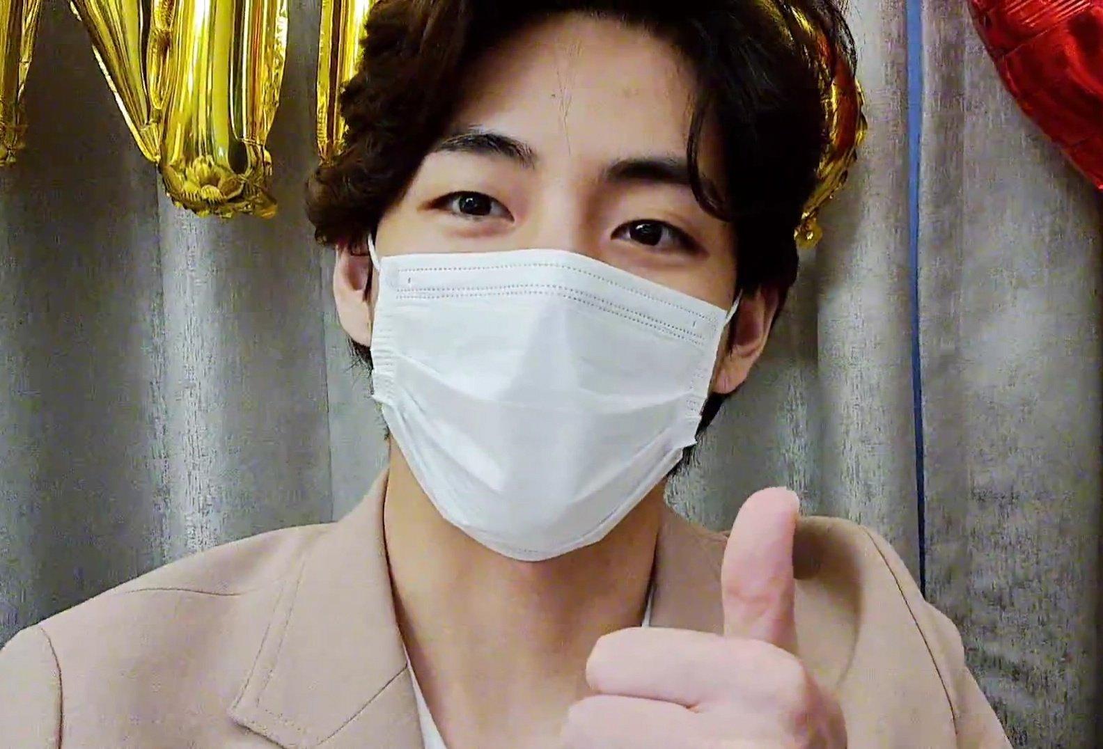 bts格莱美后素颜直播安慰粉丝,略显憔悴,金泰亨田柾国舞台出圈