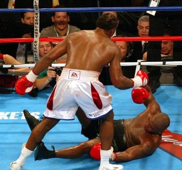 百岁大战!54岁泰森对战55岁刘易斯,二番战泰森能否复仇成功?