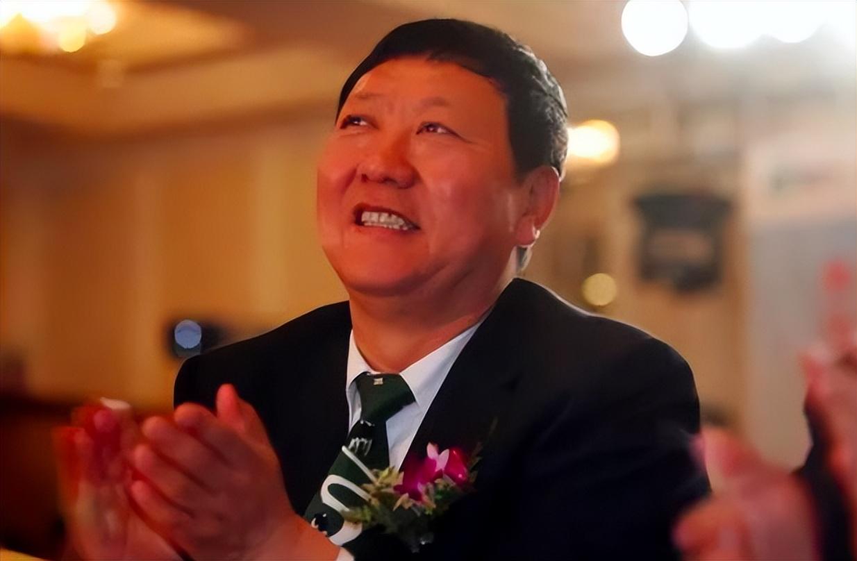 蒙牛创始人牛根生今何在:淡出蒙牛,在加拿大开学校教老外学中文