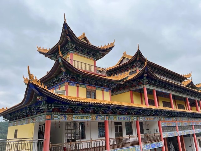 福建灵鹫寺图片