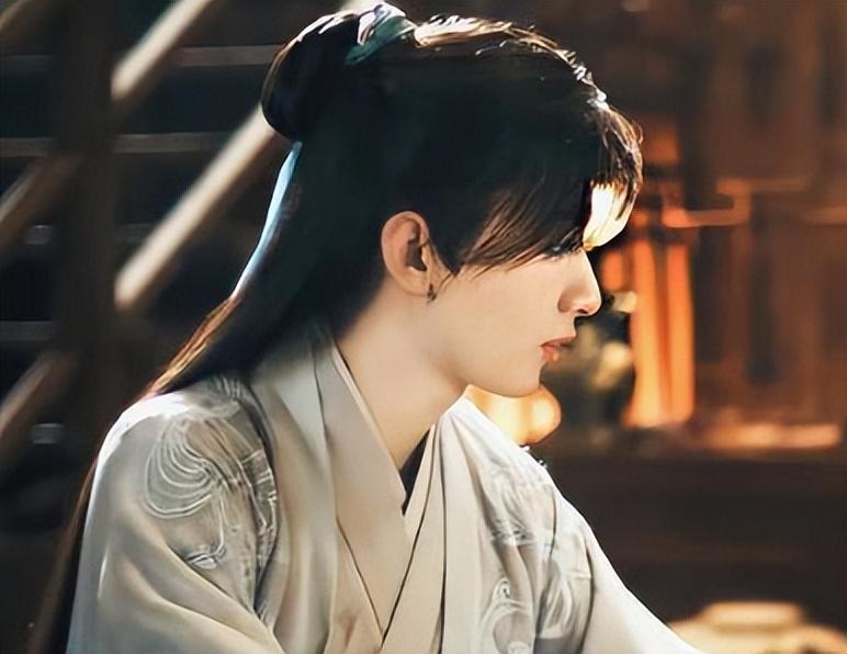 谢霆锋的手赵丽颖的血栓娱乐圈没有哪个巨星可以随便成功