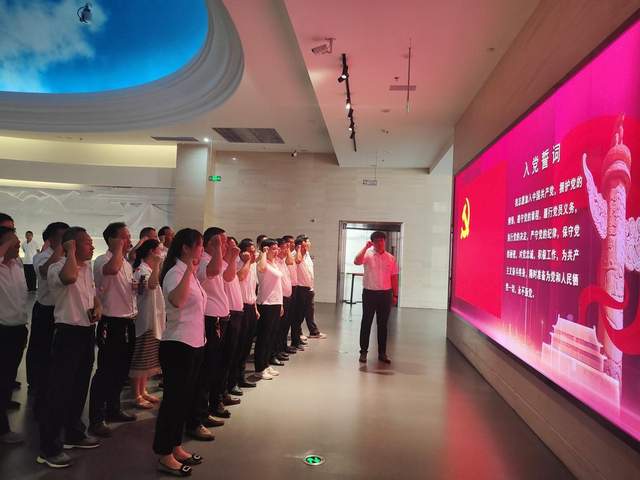 普会寺镇:凝心聚力谱新篇,笃行不怠向未来