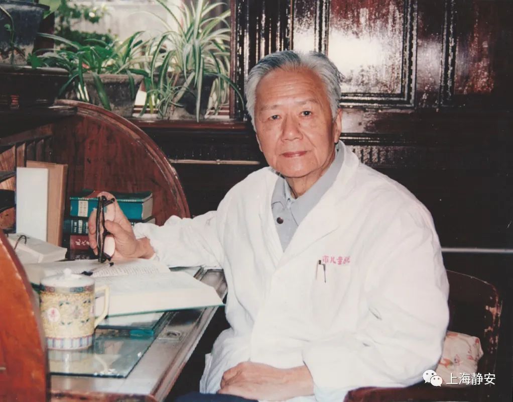 在头发丝上刻下《赤壁怀古》!