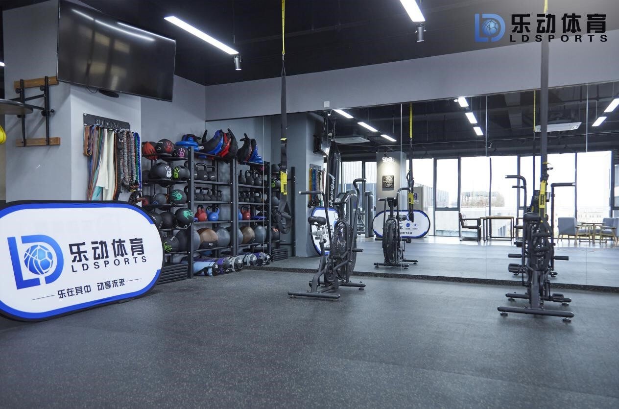 乐动体育商城迎来夏季上新,球衣,装备,运动健身用品应有尽有