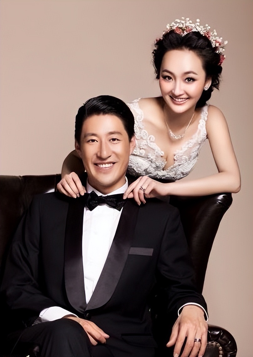 演员辛月:老公于震不是"家暴男",我是三个孩子的幸福妈妈