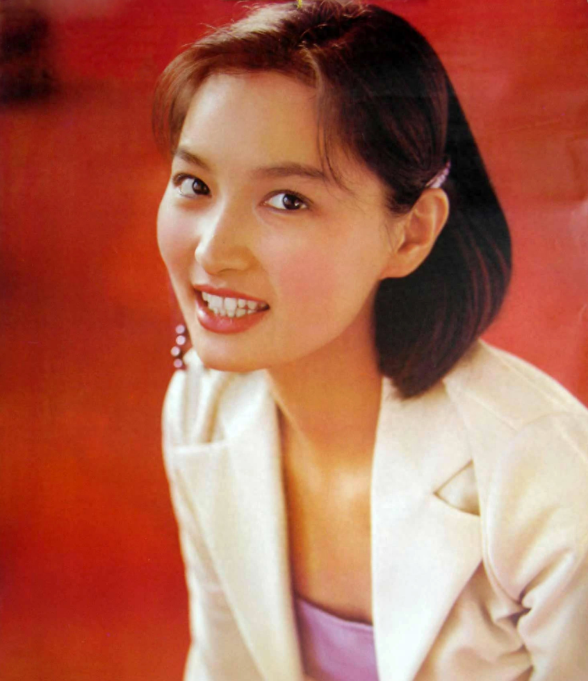 回顾殷亭如爆红后嫁美国丈夫定居国外48岁丧夫62岁客死异乡