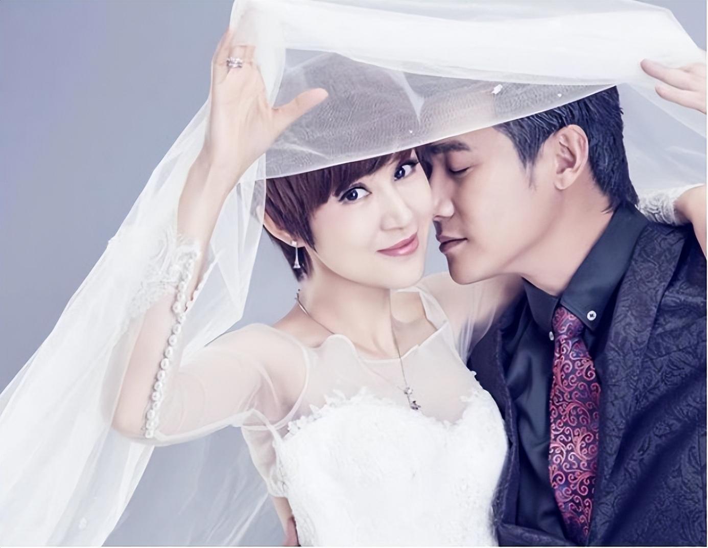 娶亲姐妹成连襟,丈母娘态度却不同,陆毅和郭京飞谁更受鲍母宠?