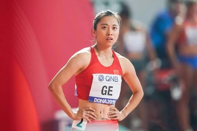 2018年雅加达亚运会田径女子4×100米接力决赛,葛曼棋和梁小静,韦永丽