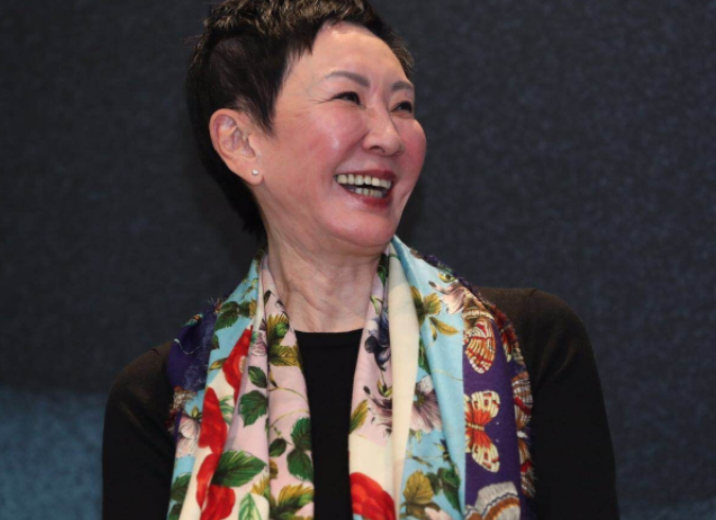 徐克妻子施南生:45岁与丈夫相约丁克,63岁被丈夫抛弃,如今怎样了