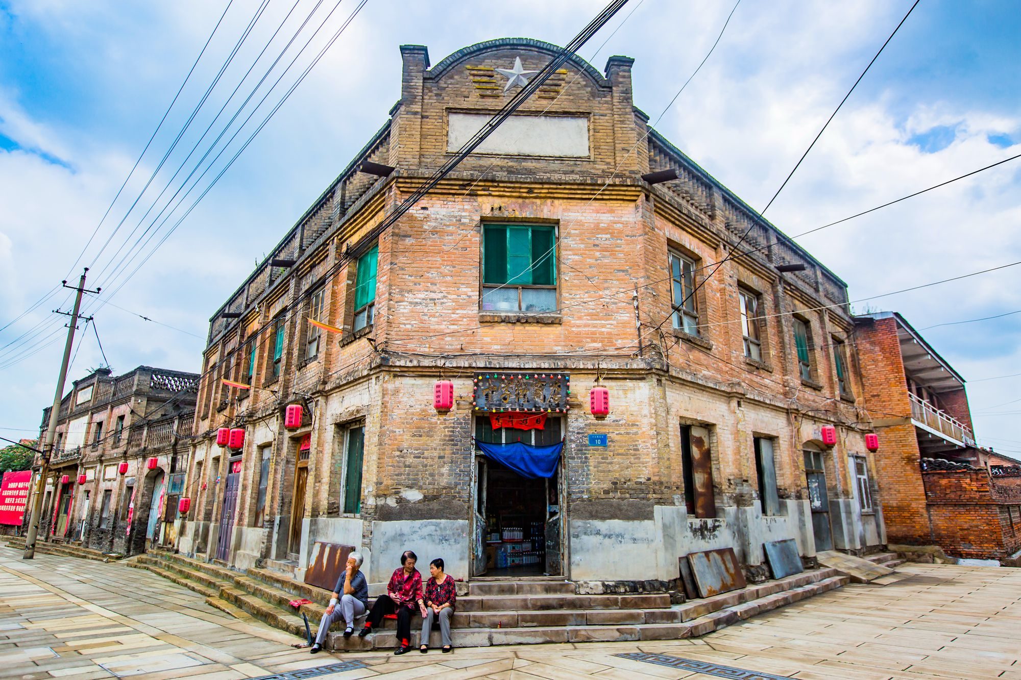 这样豪气的称号属于一个不为人熟知的古镇——山西长治荫城古镇.