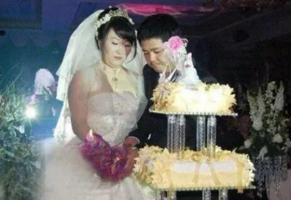 赵本山女儿赵玉芳:同学都嘲笑我没爸爸,弟弟离世后撑起母亲晚年