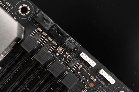 华硕rog strix z490-a gaming吹雪主板评测:颜值党z490主板首选