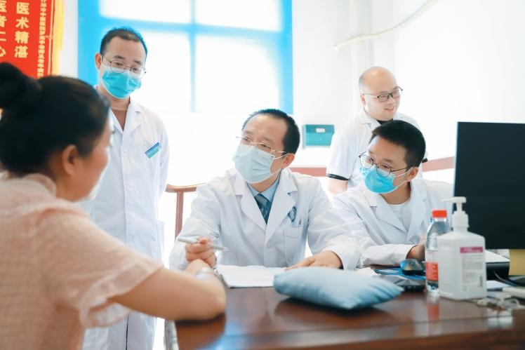 "学我,像我,超过我."——记跟学北京专家李博老师有感