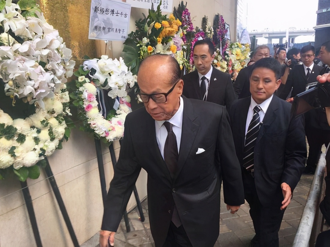 郑裕彤:担心儿子败光家产,花千亿盖楼,结果孙子成未来首富?