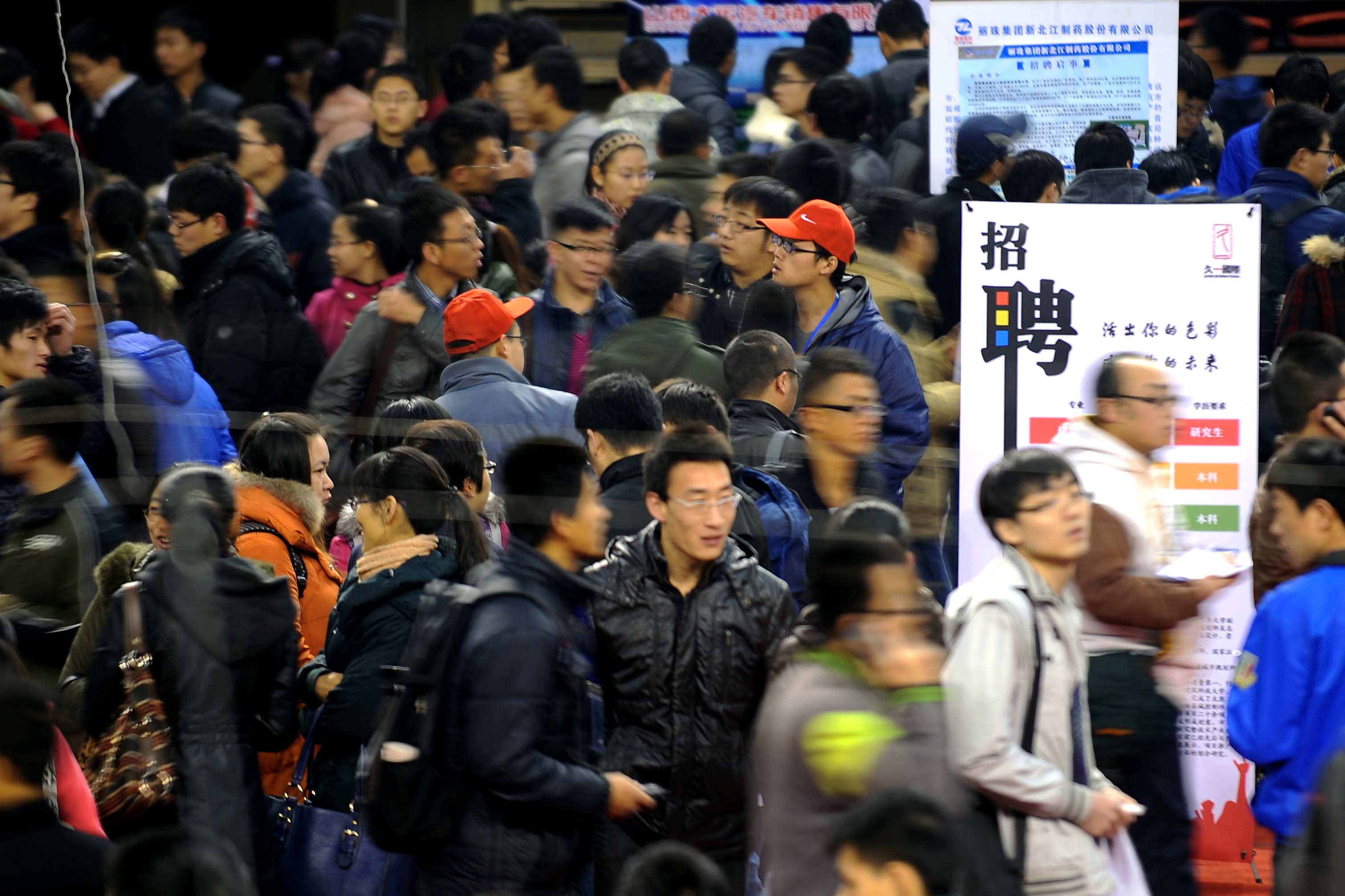 劳务派遣,建筑工人的噩梦!工人:拿着最低的工资,干着最累的活