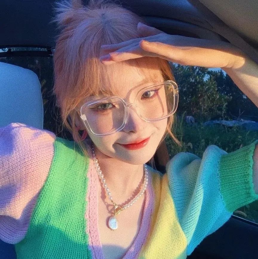 头像女生既然都努力了这么久就要坚持到最后