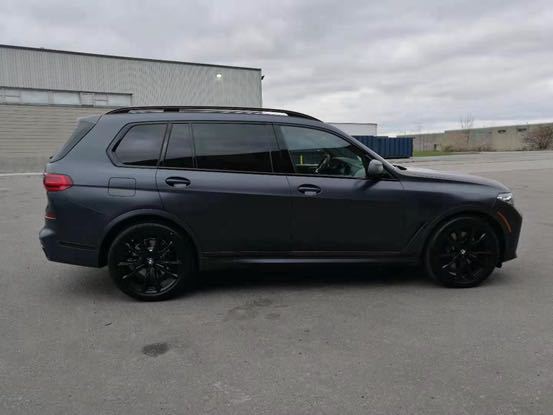 21款加版宝马x7哑光灰/蓝黑双拼暗影版