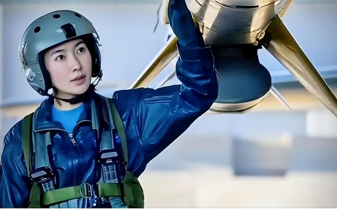 刀尖上的舞者,开战斗机的小美女高溥宇