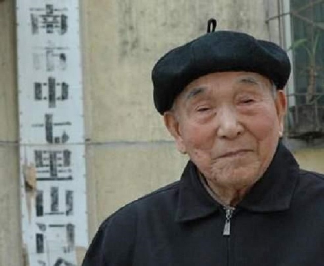 日本逃兵山崎宏,在济南默默行医70年,享年103岁:想尽力赎罪