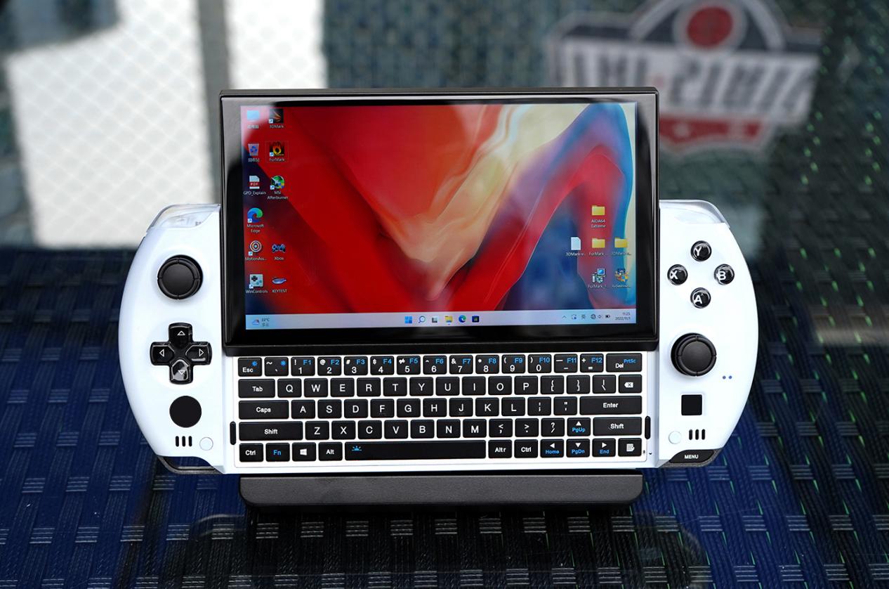 高性能超便携,全球最小amd 6800u掌机-gpd win4上手实测