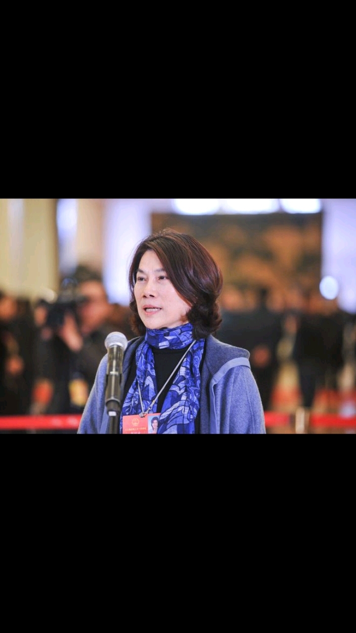 董明珠真的是民族企业家,格力空调始终没向西方势力低头!