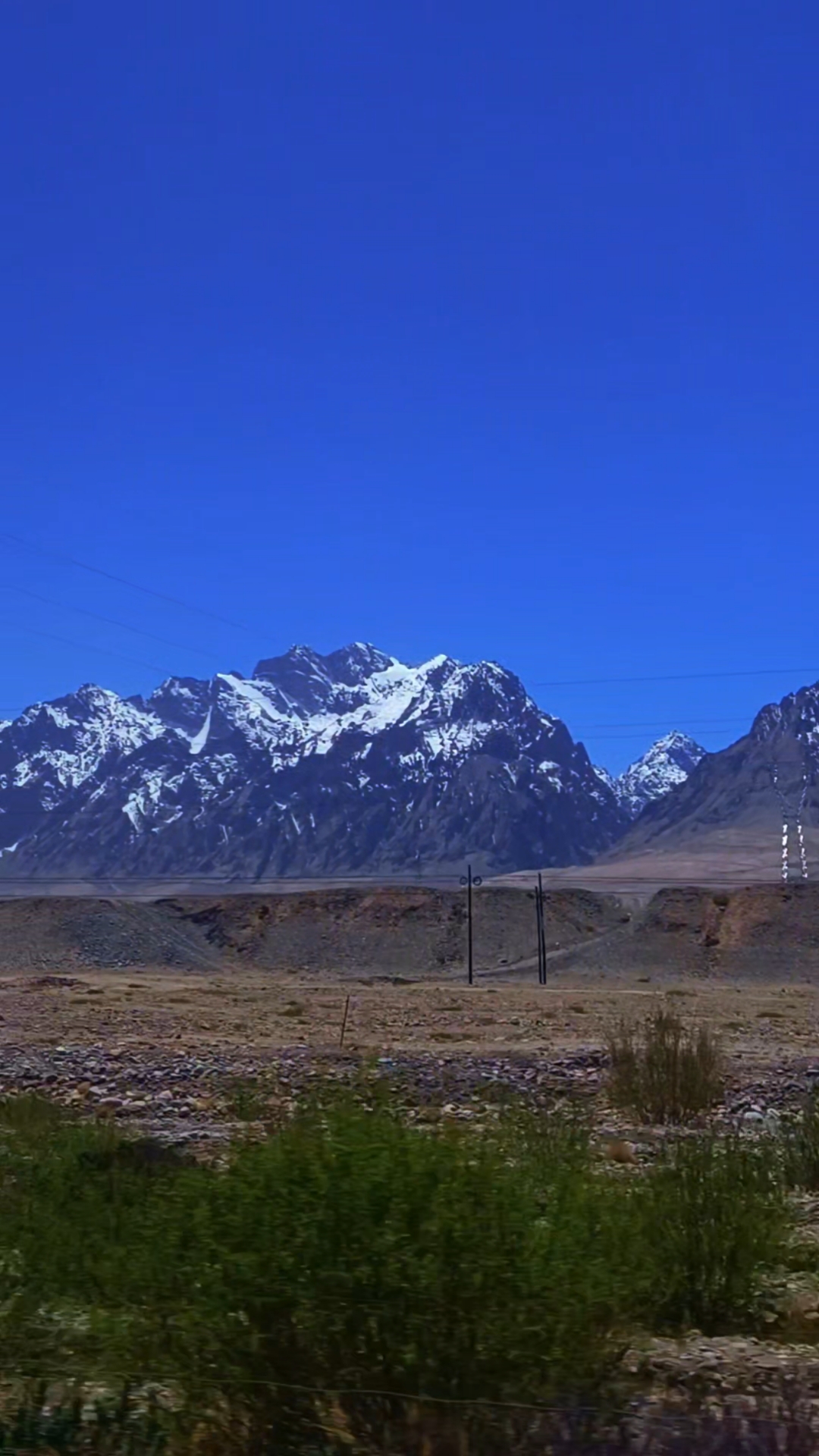 从塔县出发途径瓦罕走廊,领略大美南疆风光.