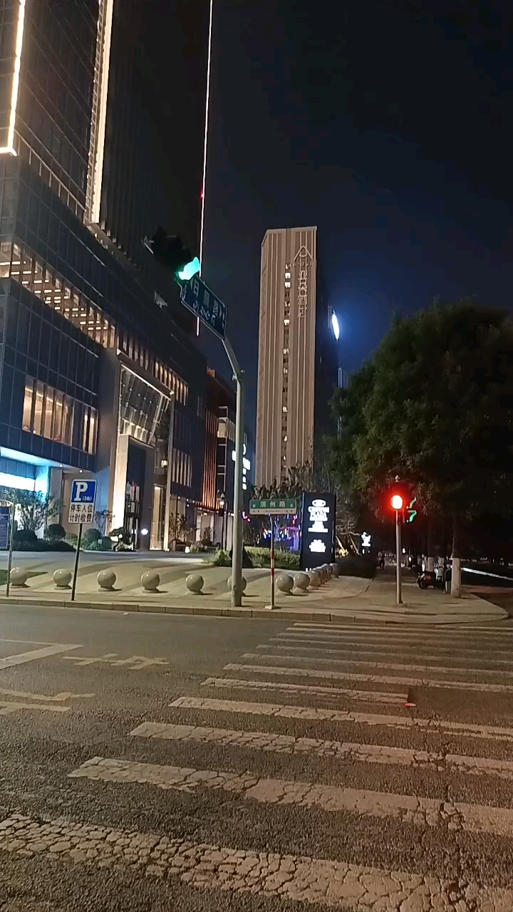 济南二环西美丽的夜景