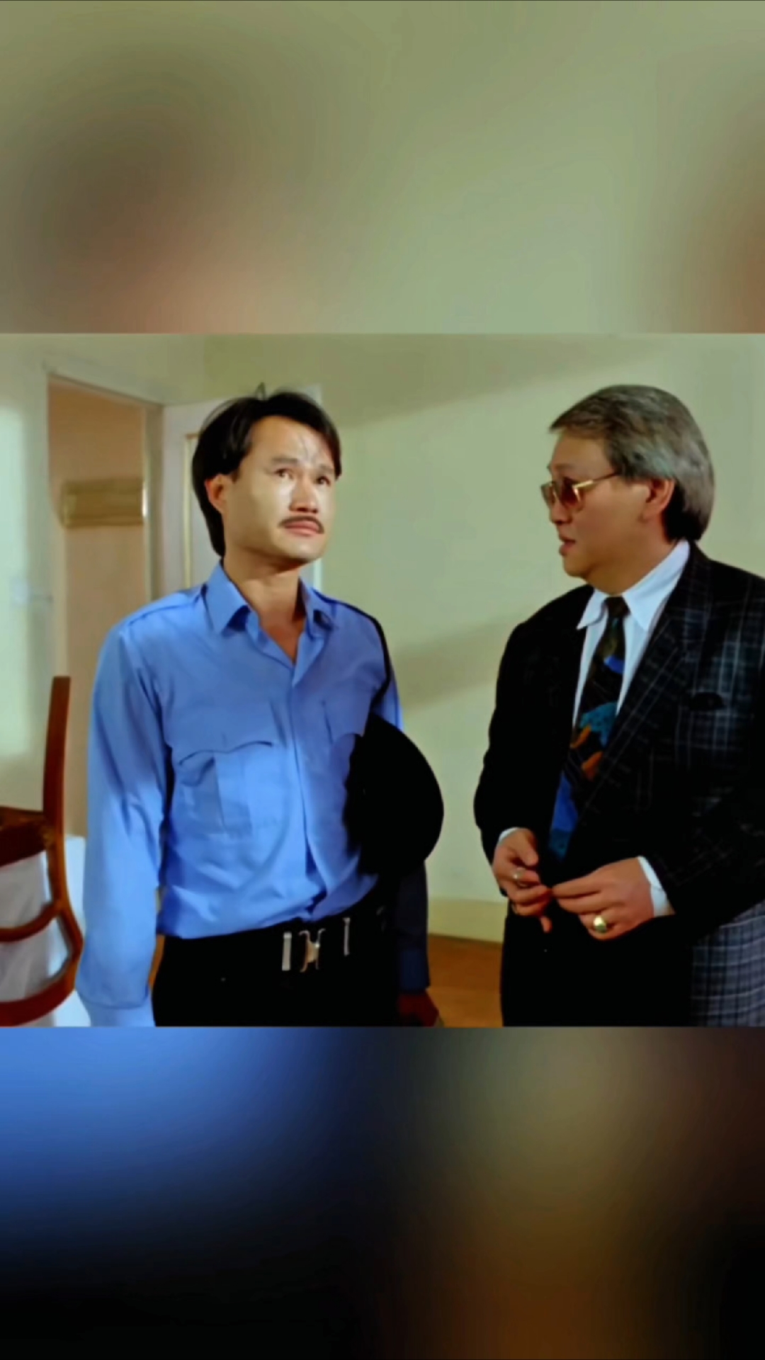 男子不听英叔劝阻,结果被厉鬼塞进马桶.《鬼打鬼之灵幻天师》