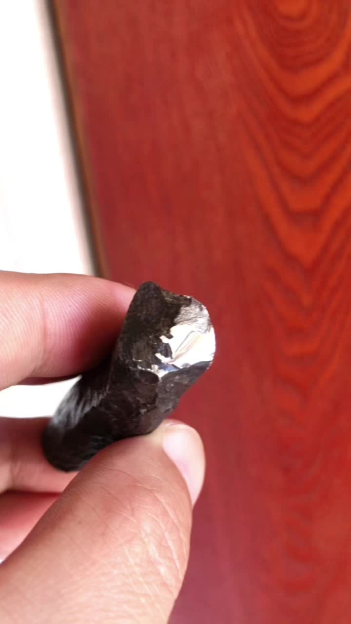 锎一克就价值2700万美金折合人民币近两亿元是黄金价格的65万倍锎的