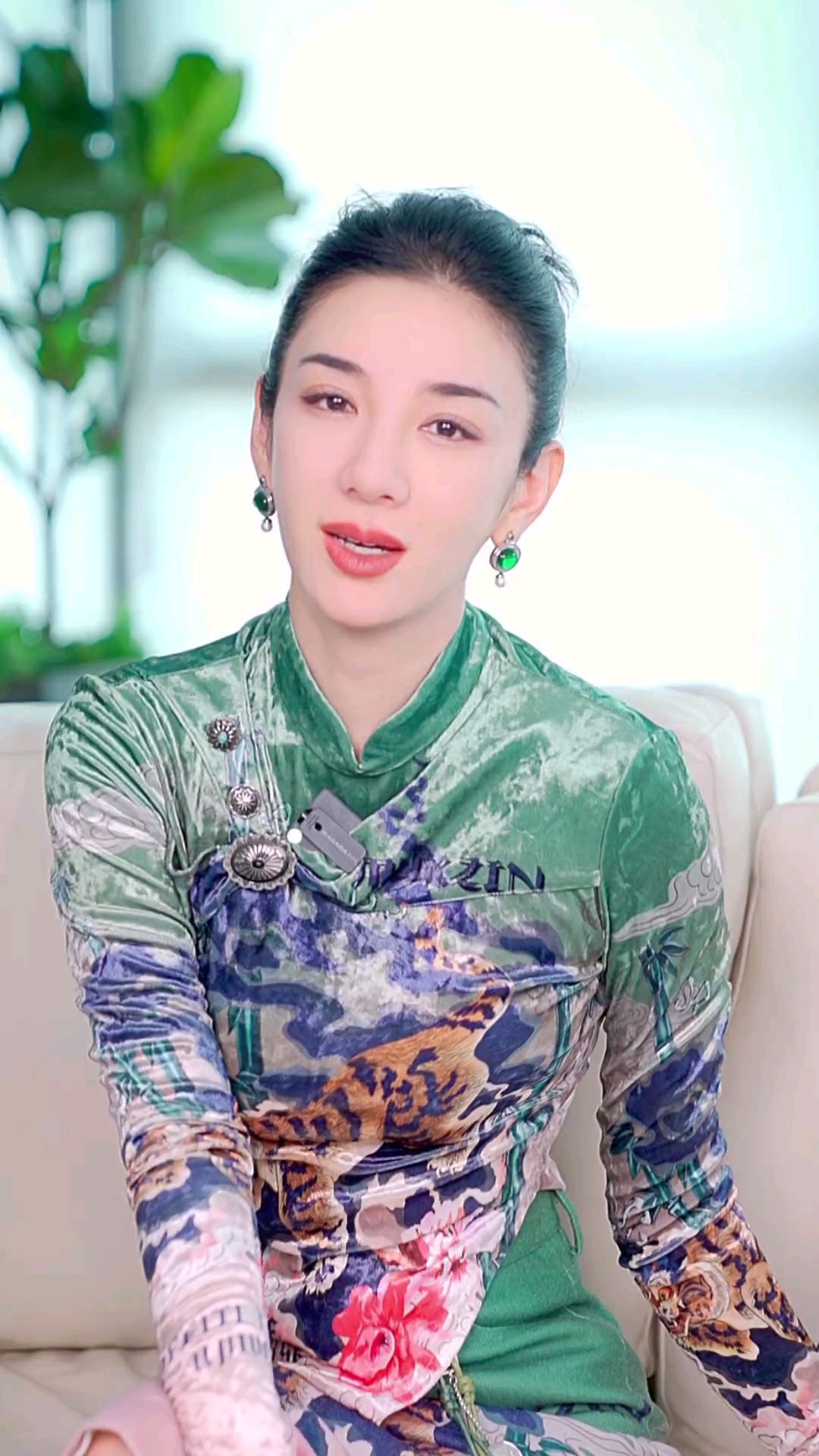 黄奕:别把爱情当做生活的主旋律,去赚钱,变美,爱自己