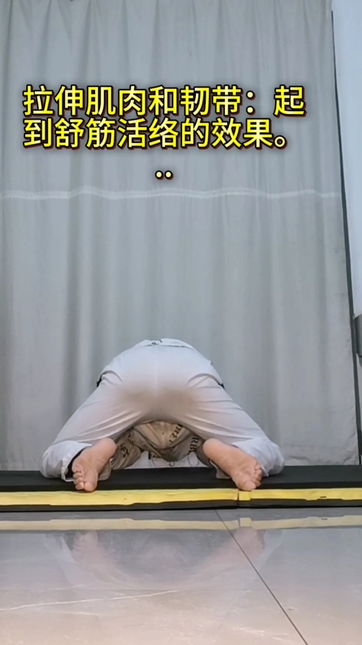 青蛙趴一个动作,改善生理功能,男士提高战斗力,女士改善盆底肌