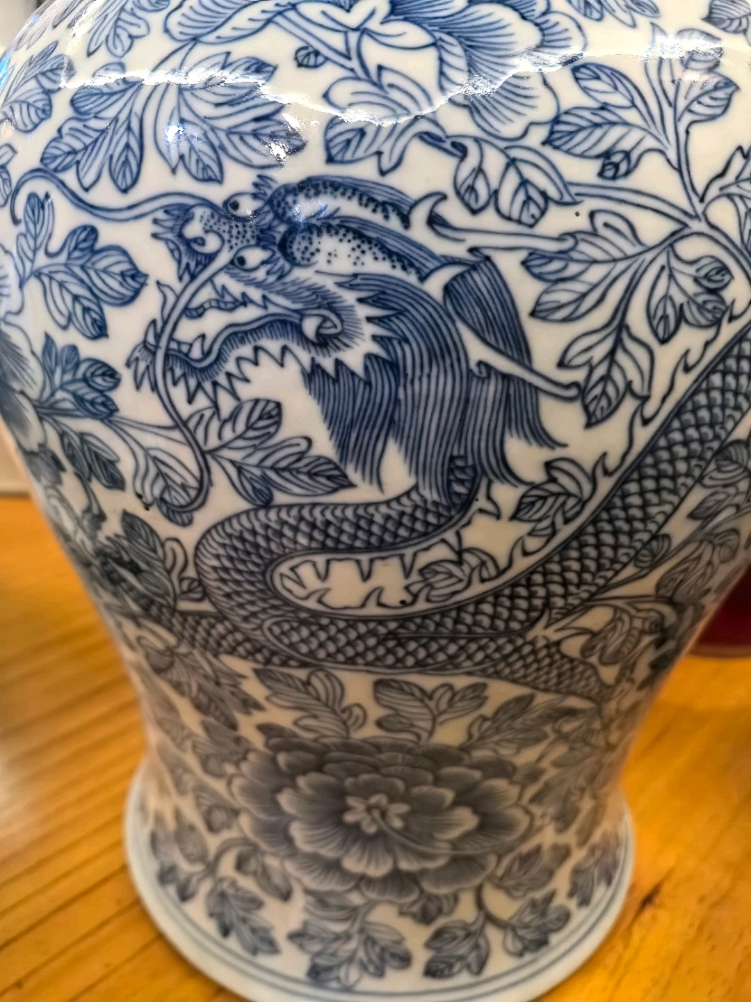 清乾隆龙凤穿花铁线描将军罐