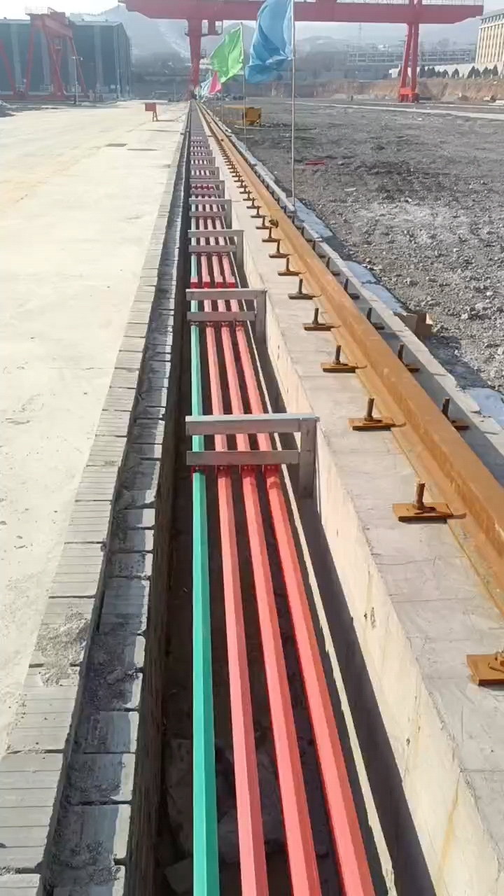 行吊滑触线安装视频 行车滑触线安装图