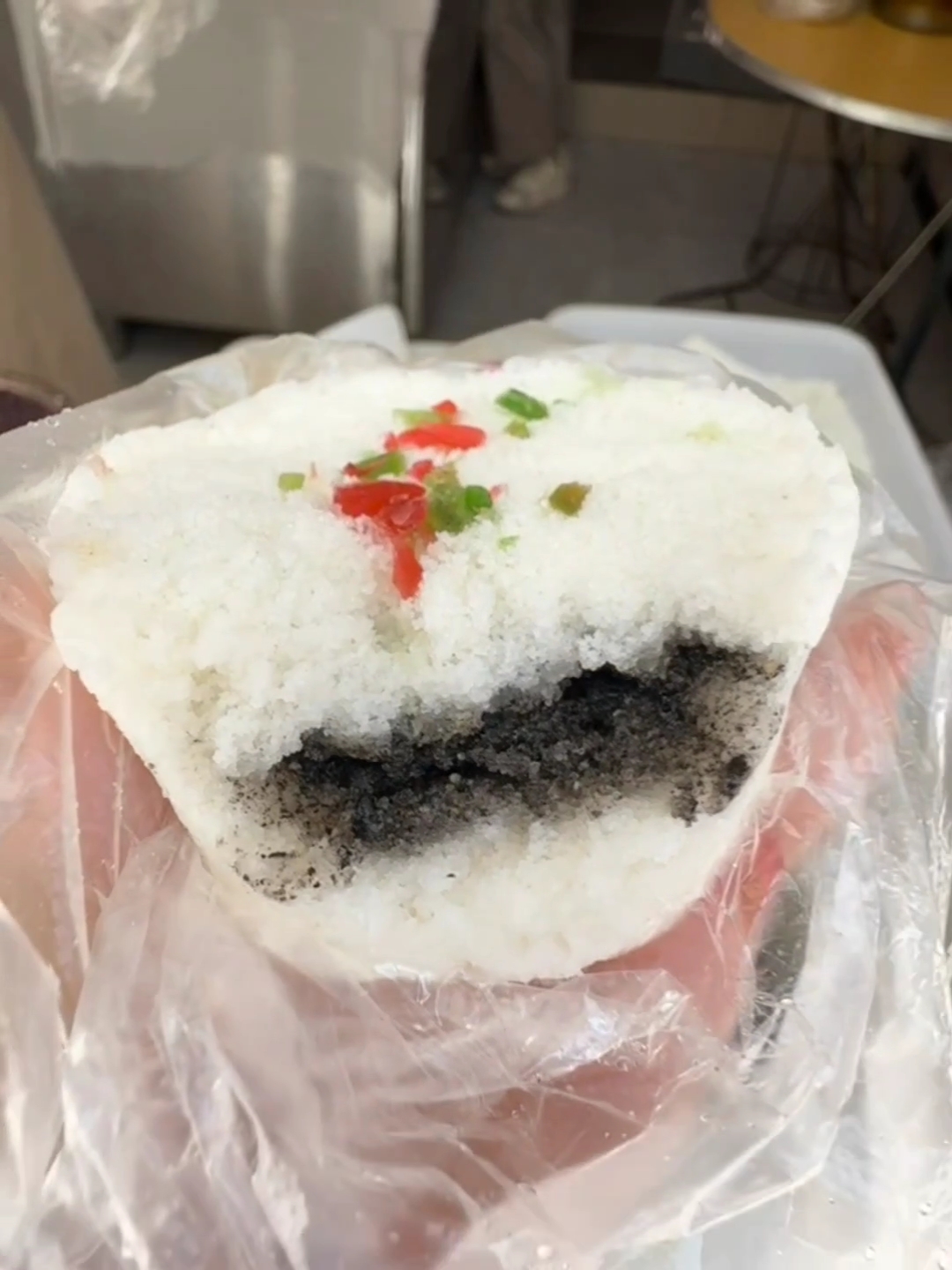 来南京吃2块一个糯叽叽蒸儿糕