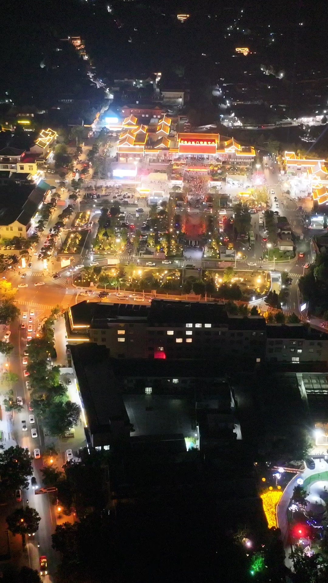 泰山红门夜景图片