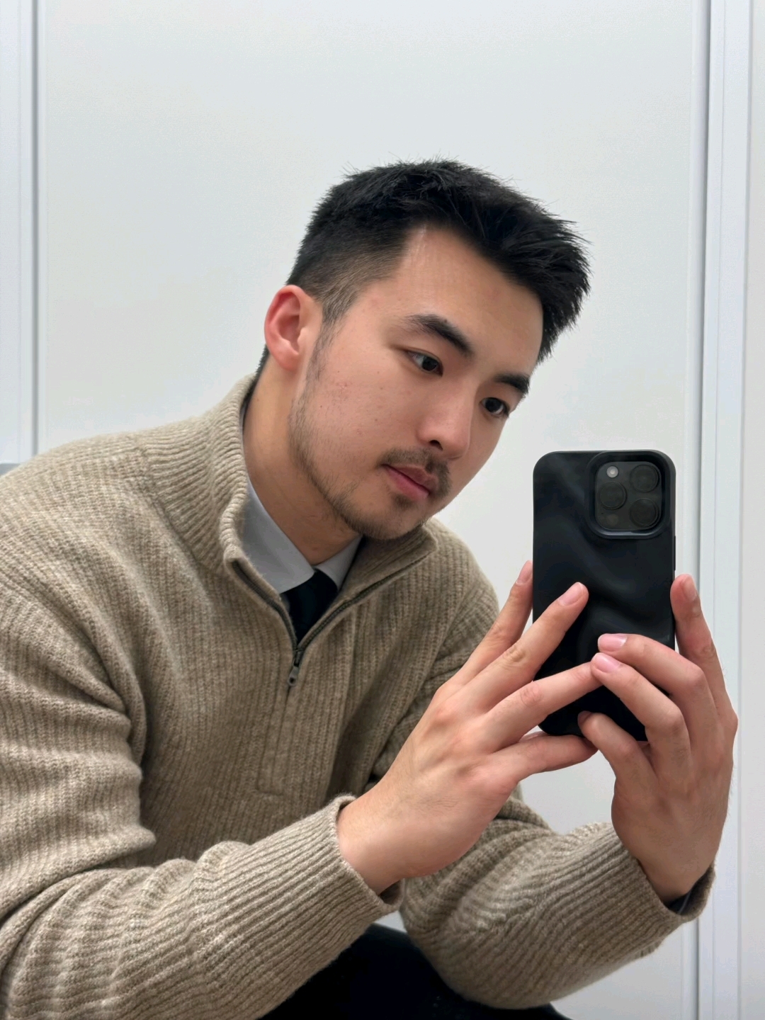 英俊帅气荷尔蒙满满的胡子帅哥