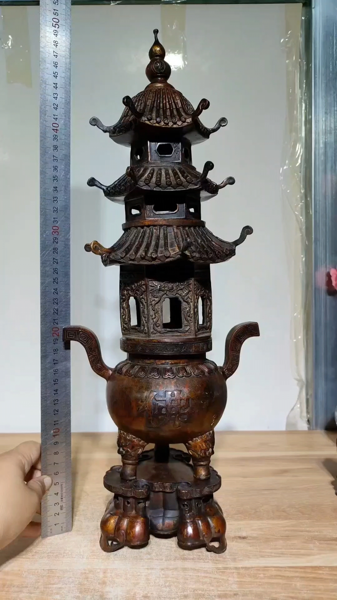 明代老铜器.铜塔摆件,铸造精美,个大好品.高49.5厘米左右